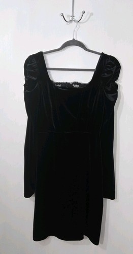 Black lace trim puff - black,